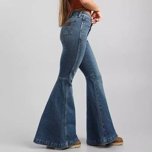 Wrangler Retro High Rise Flare Stretch Jean